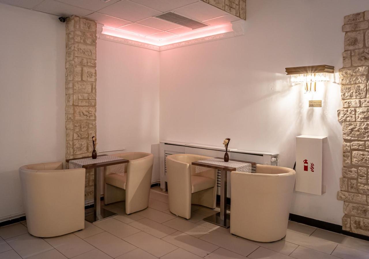 Hotel Bouzid - Laatzen Luaran gambar