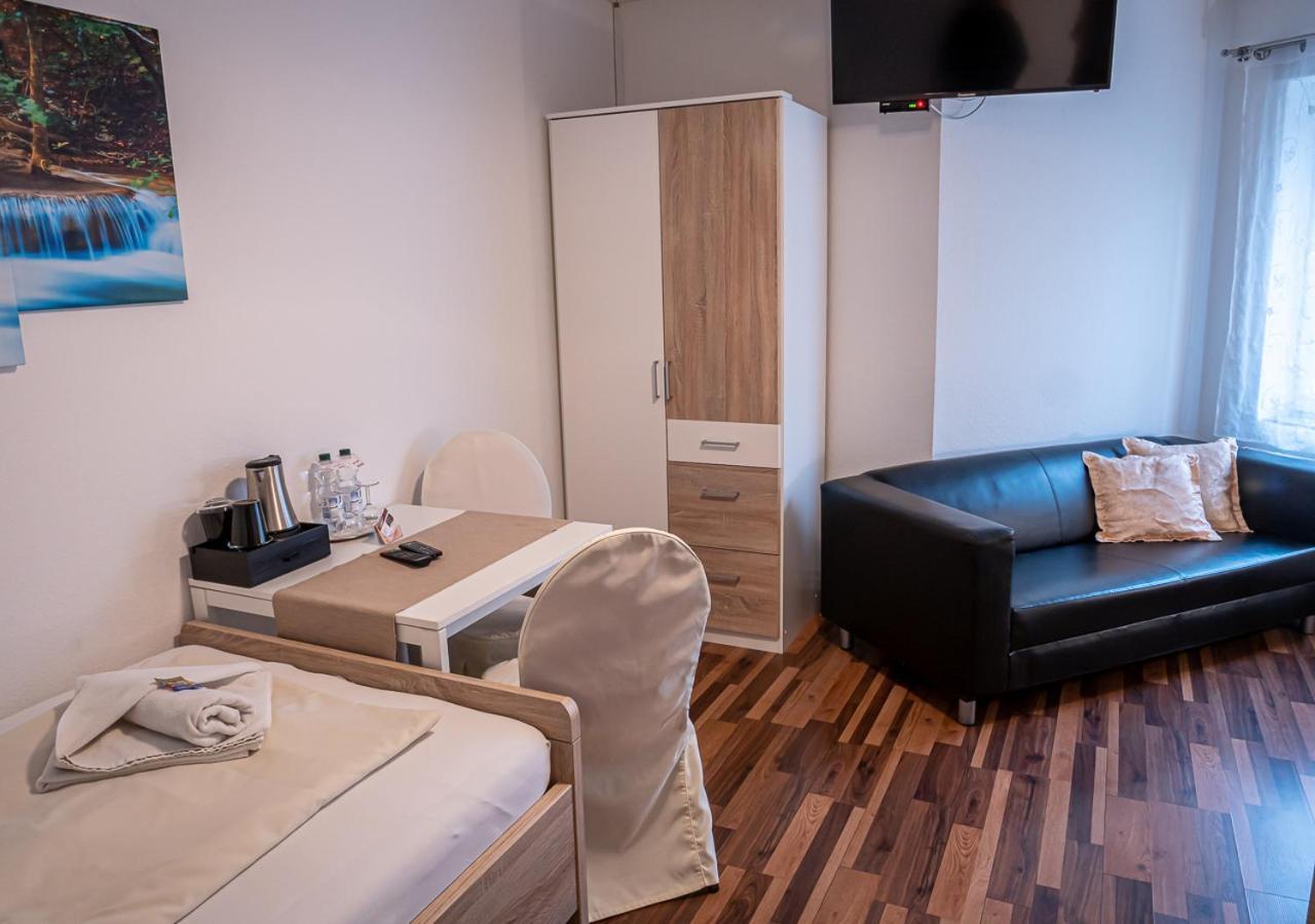 Hotel Bouzid - Laatzen Luaran gambar