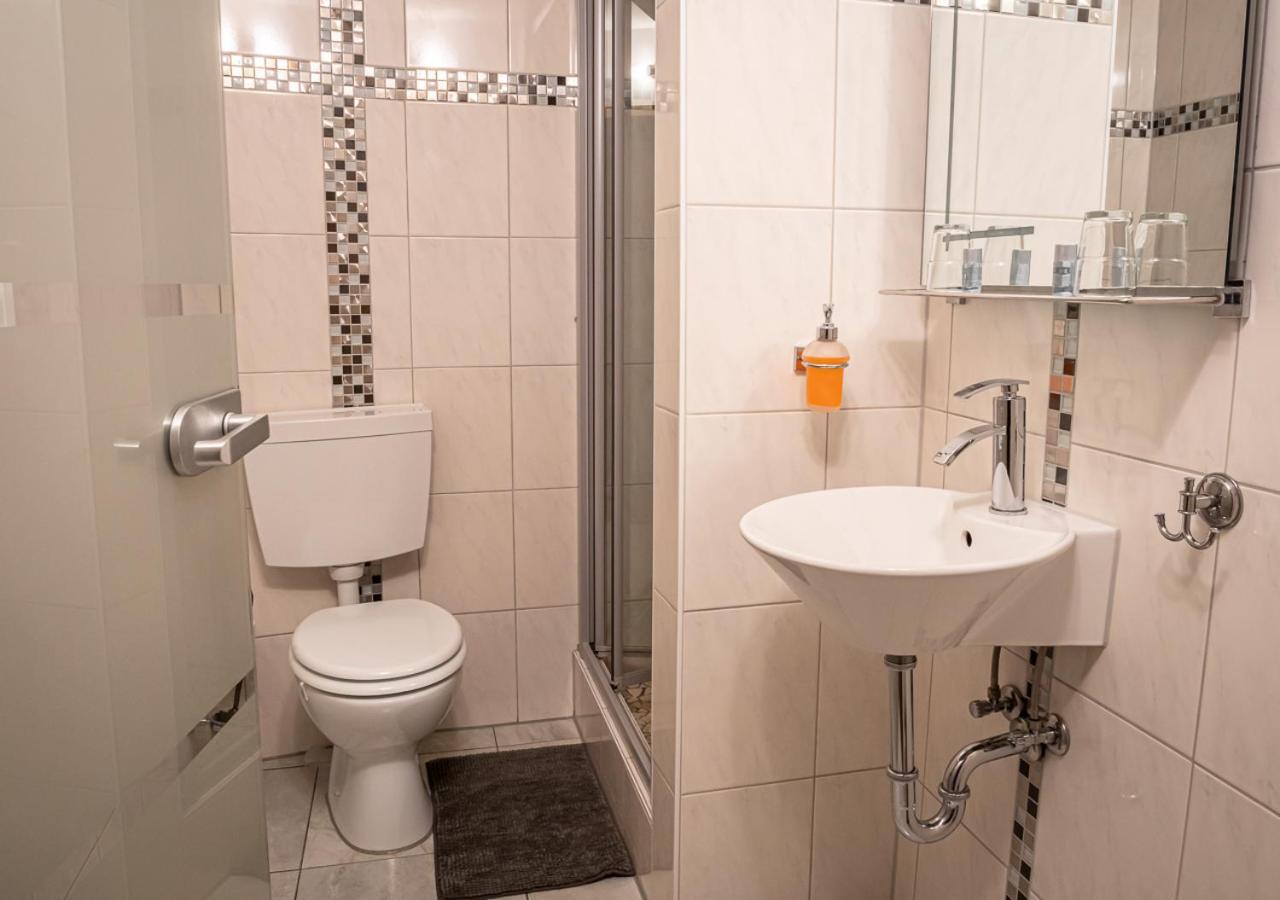 Hotel Bouzid - Laatzen Luaran gambar